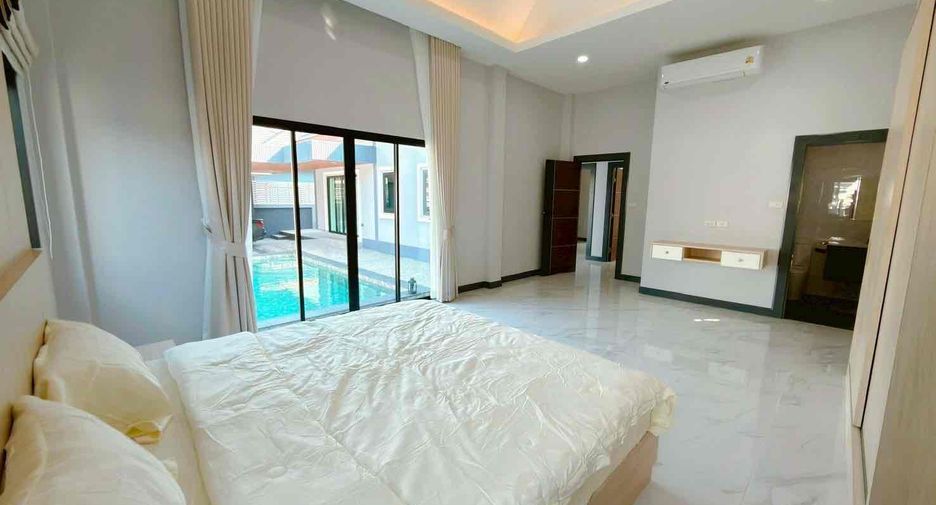For rent and for sale 3 bedrooms villa in Bang Lamung, Chonburi