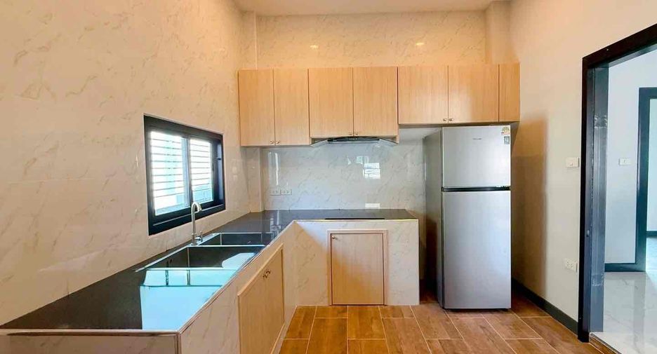 For rent and for sale 3 bedrooms villa in Bang Lamung, Chonburi