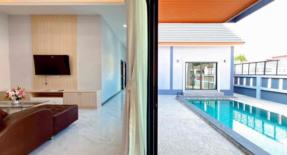 For rent and for sale 3 bedrooms villa in Bang Lamung, Chonburi