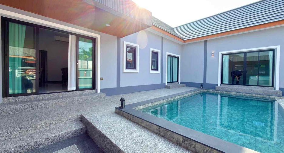 For rent and for sale 3 bedrooms villa in Bang Lamung, Chonburi