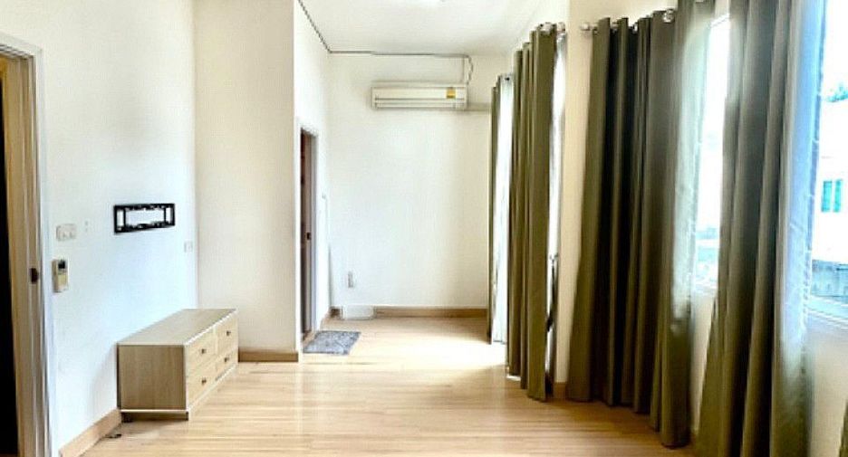 ขาย 4 ห้องนอน ทาวน์เฮ้าส์ ใน ทุ่งครุ, กรุงเทพฯ