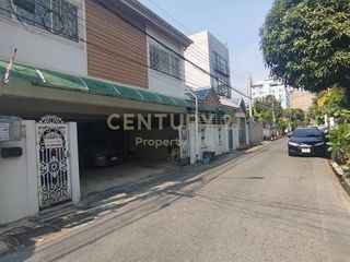 For sale 4 bedrooms house in Phaya Thai, Bangkok