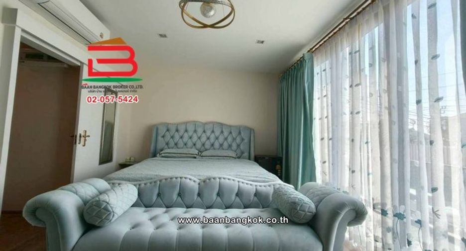 For rent 3 bedrooms townhouse in Prawet, Bangkok