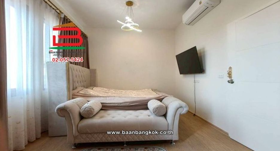 For rent 3 bedrooms townhouse in Prawet, Bangkok