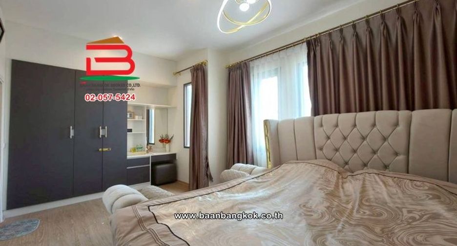 For rent 3 bedrooms townhouse in Prawet, Bangkok