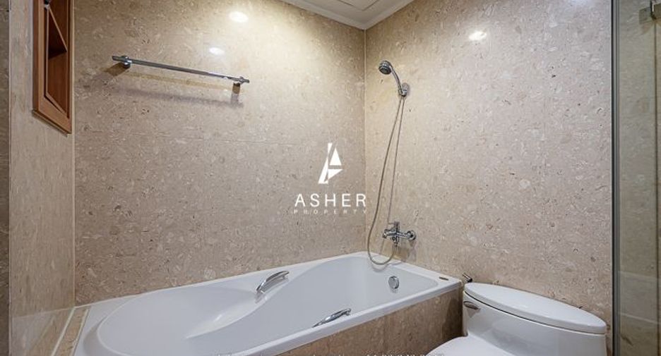 For sale 2 bedrooms condo in Pathum Wan, Bangkok
