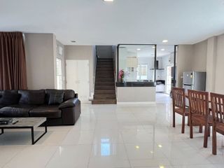 Casa en alquiler de 4 habitaciones en Mueang Chiang Mai, Chiang Mai