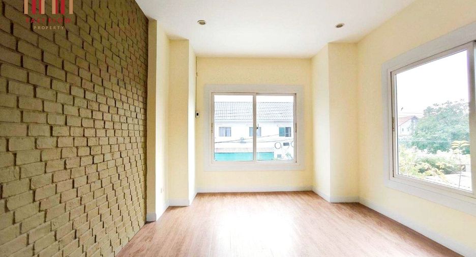 For sale 3 bedrooms house in Lam Luk Ka, Pathum Thani