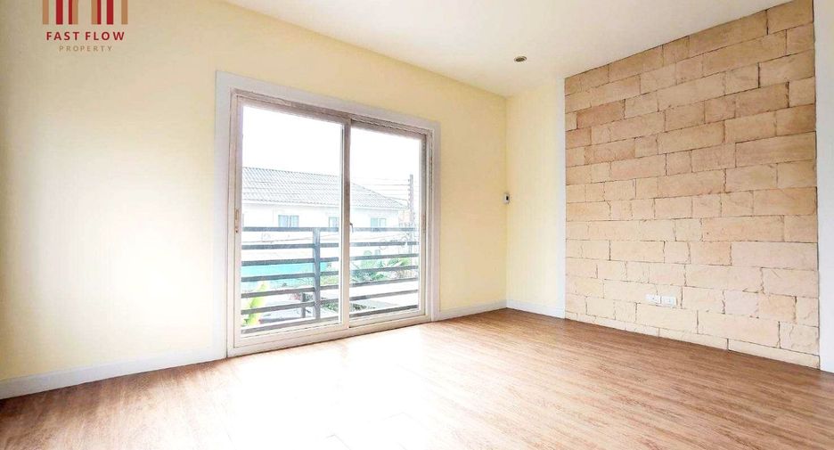 For sale 3 bedrooms house in Lam Luk Ka, Pathum Thani