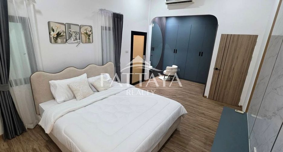 For rent and for sale 3 bedrooms house in Bang Lamung, Chonburi