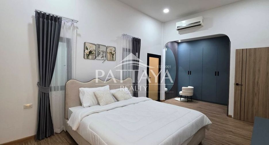 For rent and for sale 3 bedrooms house in Bang Lamung, Chonburi