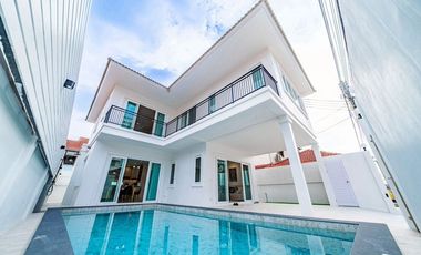 For sale 4 ベッドルーム villa in Bang Lamung, Chonburi