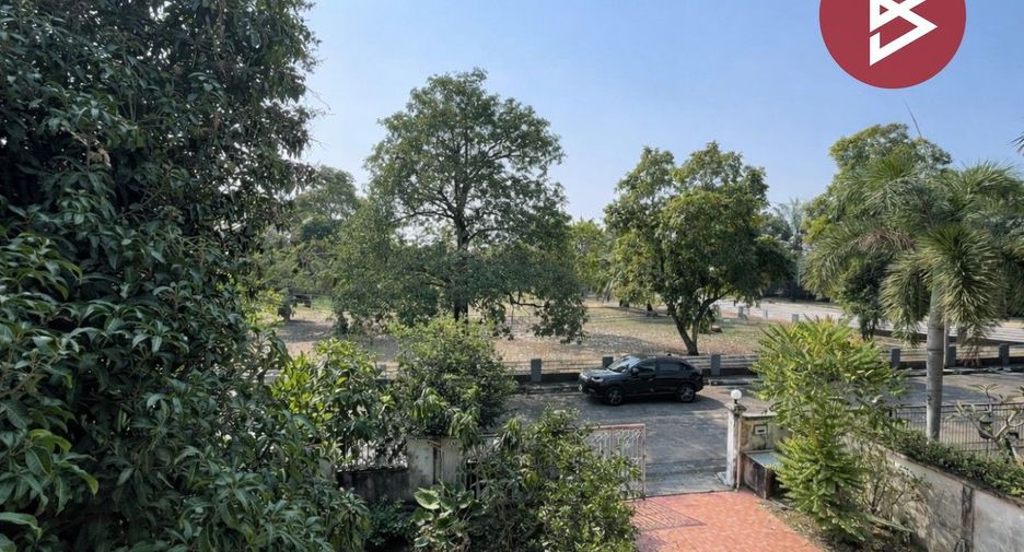 For sale 3 bedrooms house in Nong Chok, Bangkok