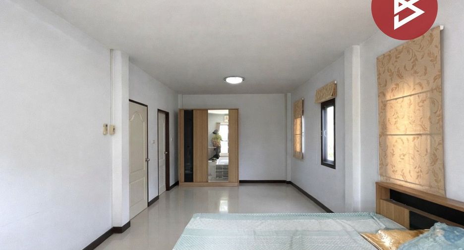 For sale 3 bedrooms house in Nong Chok, Bangkok