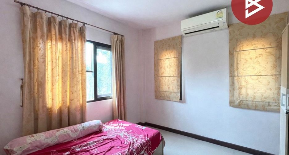 For sale 3 bedrooms house in Nong Chok, Bangkok