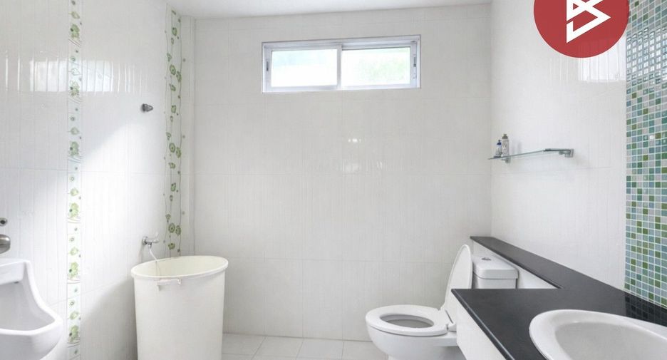 For sale 3 bedrooms house in Nong Chok, Bangkok