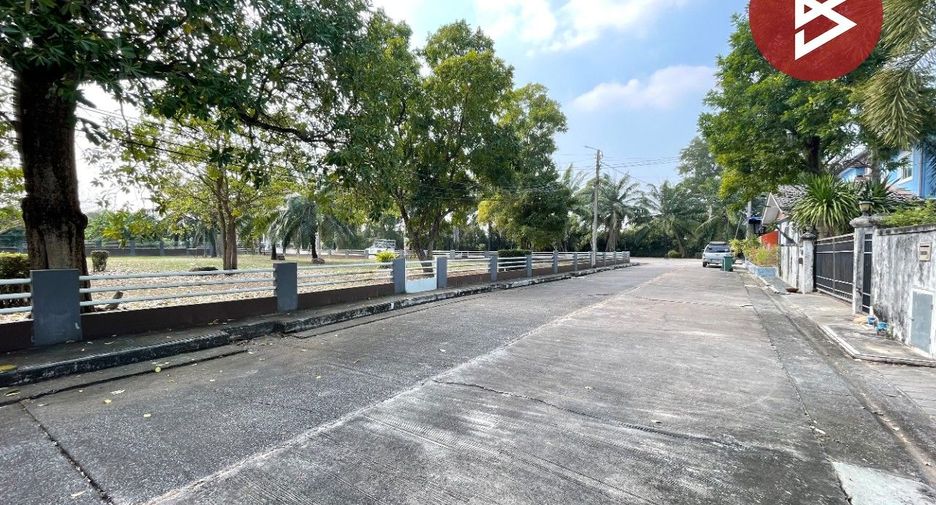 For sale 3 bedrooms house in Nong Chok, Bangkok