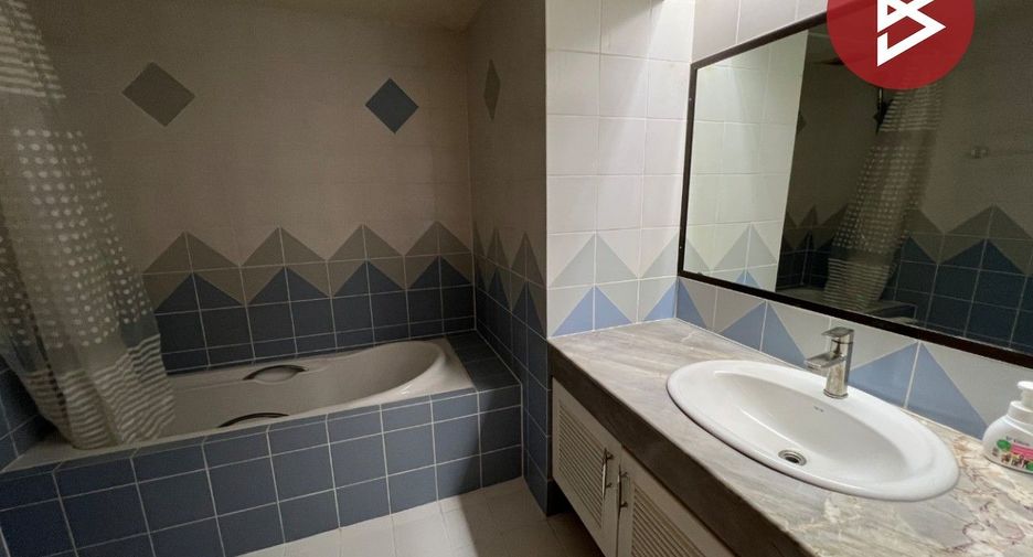 À vendre 2 chambres condo à Mueang Chon Buri, Chonburi