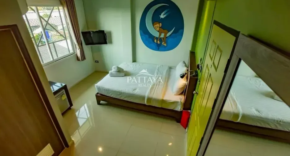 For sale 16 bedrooms retail Space in Bang Lamung, Chonburi