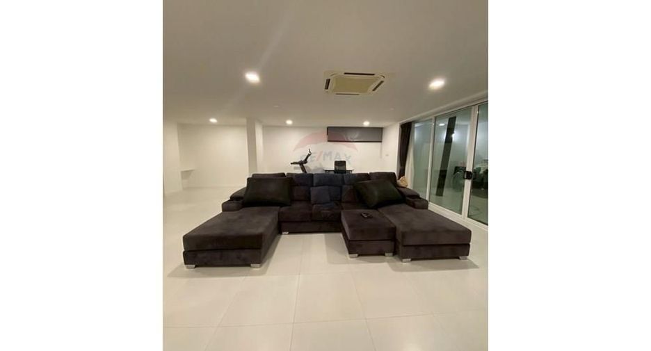 For rent 4 bedrooms villa in Ko Samui, Surat Thani