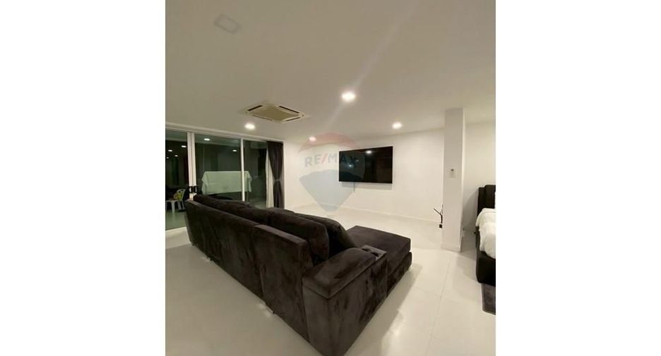 For rent 4 bedrooms villa in Ko Samui, Surat Thani