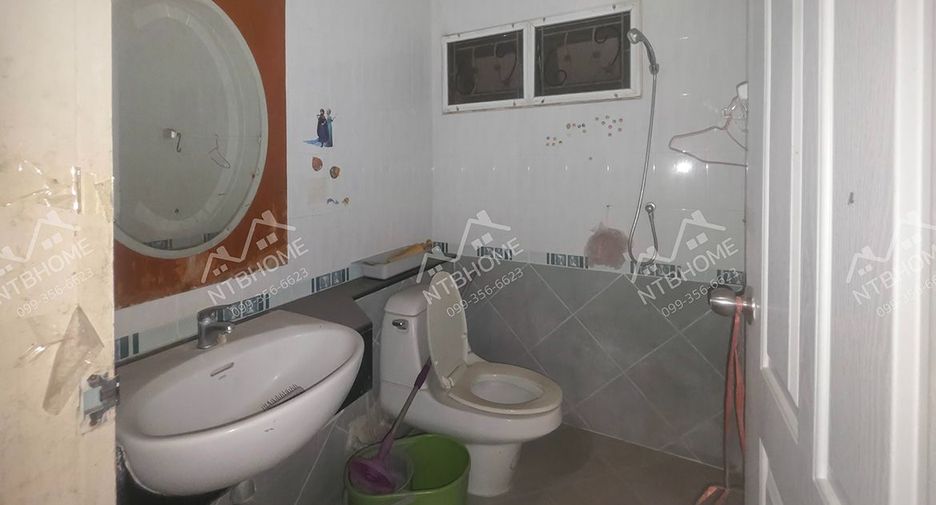 Haus zum Kauf mit 4 Zimmer in Bang Bua Thong, Nonthaburi