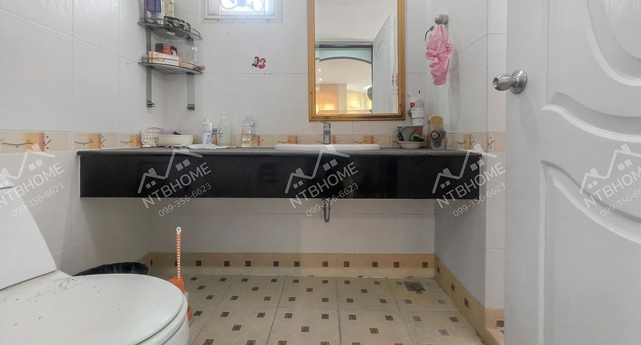Haus zum Kauf mit 4 Zimmer in Bang Bua Thong, Nonthaburi
