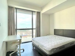 For rent 3 bedrooms condo in Yan Nawa, Bangkok