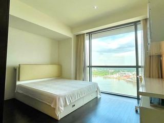 For rent 3 bedrooms condo in Yan Nawa, Bangkok