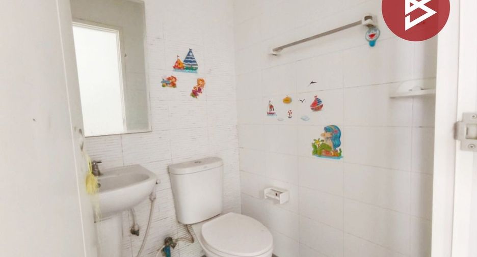 For sale 3 bedrooms townhouse in Phra Samut Chedi, Samut Prakan
