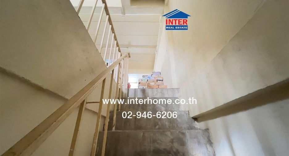 Local comercial en venta de 3 habitaciones en Thanyaburi, Pathum Thani