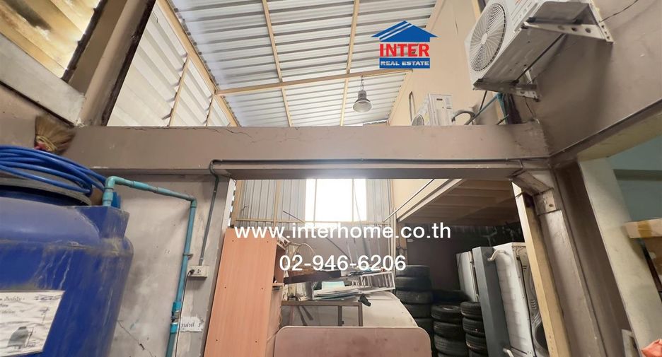 Local comercial en venta de 3 habitaciones en Thanyaburi, Pathum Thani