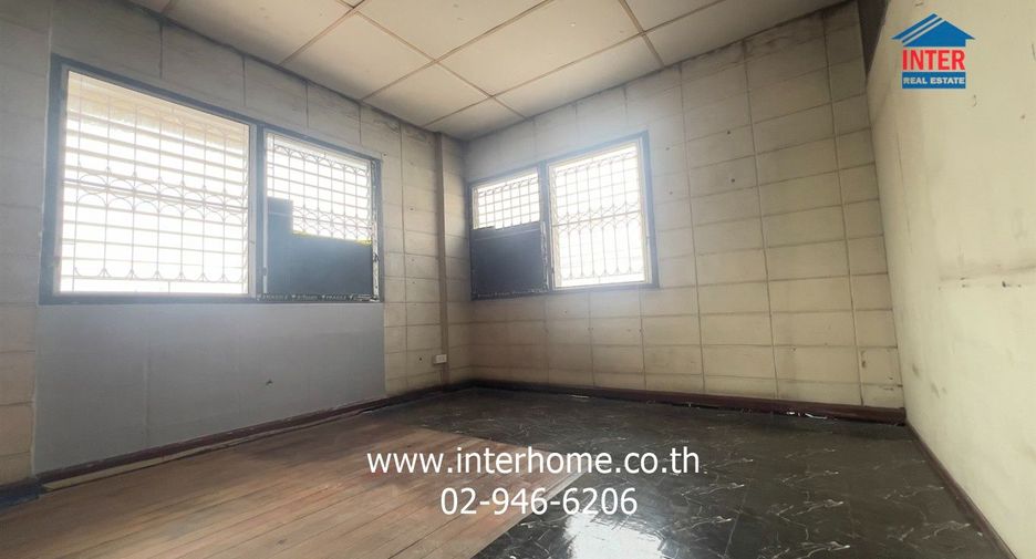 Haus zum Kauf mit 4 Zimmer in Mueang Nonthaburi, Nonthaburi