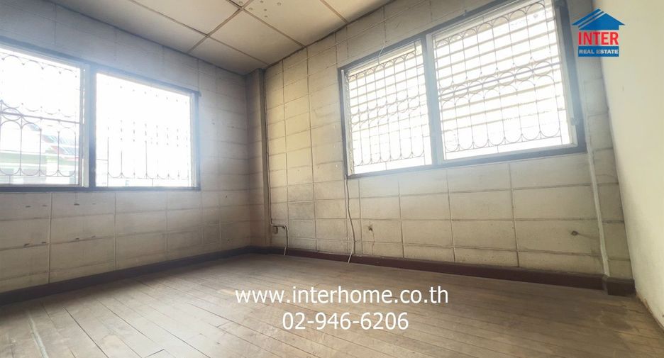 Haus zum Kauf mit 4 Zimmer in Mueang Nonthaburi, Nonthaburi