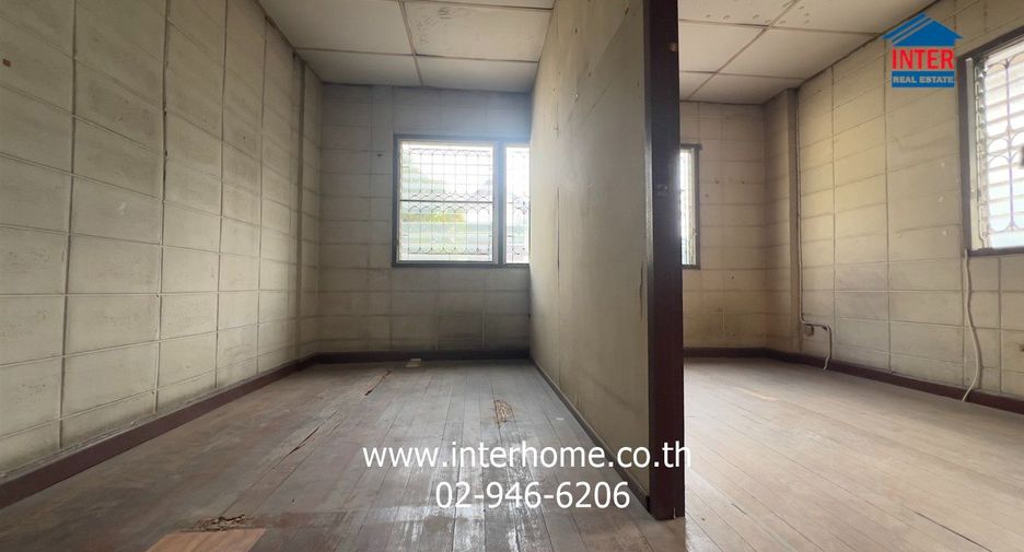 Haus zum Kauf mit 4 Zimmer in Mueang Nonthaburi, Nonthaburi