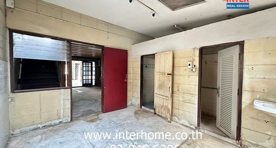 Haus zum Kauf mit 4 Zimmer in Mueang Nonthaburi, Nonthaburi