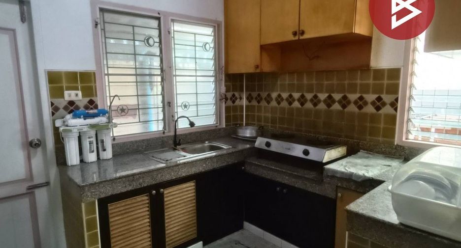 Продажа 3 спальни дом в Krathum Baen, Самутсакхон