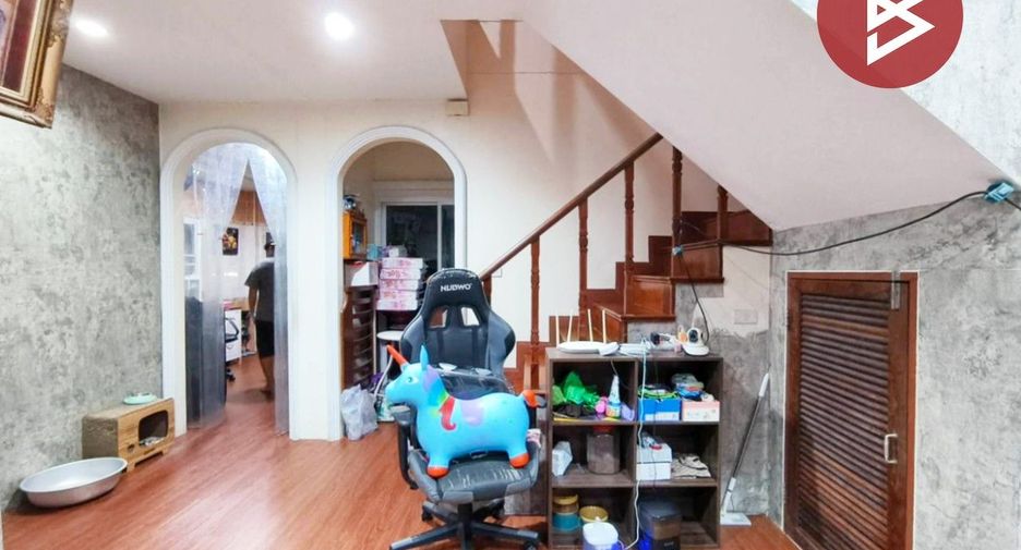 For sale 4 bedrooms house in Mueang Samut Prakan, Samut Prakan