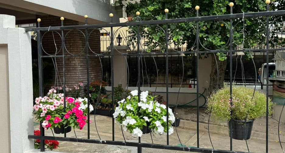 For rent retail Space in Khlong Toei, Bangkok