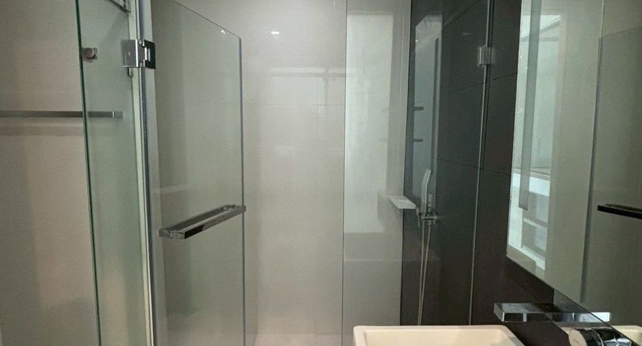 For sale 2 bedrooms condo in Khlong San, Bangkok