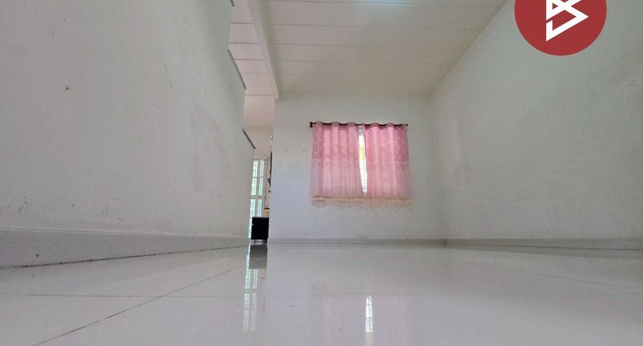For sale 3 bedrooms townhouse in Bang Khun Thian, Bangkok