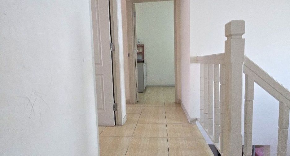For sale 3 bedrooms townhouse in Bang Khun Thian, Bangkok