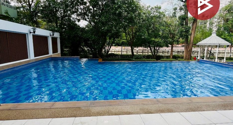 For sale 1 bed condo in Suan Luang, Bangkok