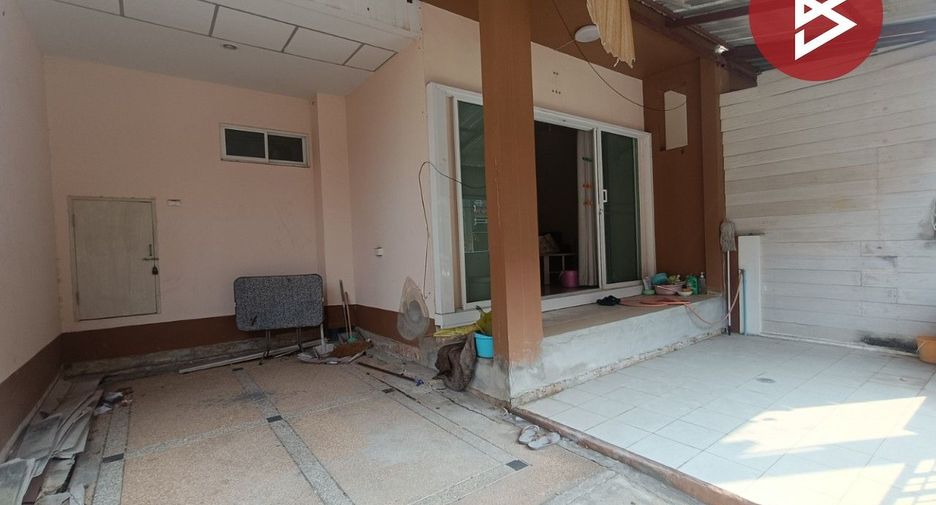 For sale 4 bedrooms townhouse in Phra Samut Chedi, Samut Prakan