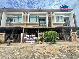For sale 4 bedrooms townhouse in Phra Samut Chedi, Samut Prakan