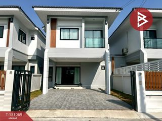 For sale 3 bedrooms house in Ban Bueng, Chonburi