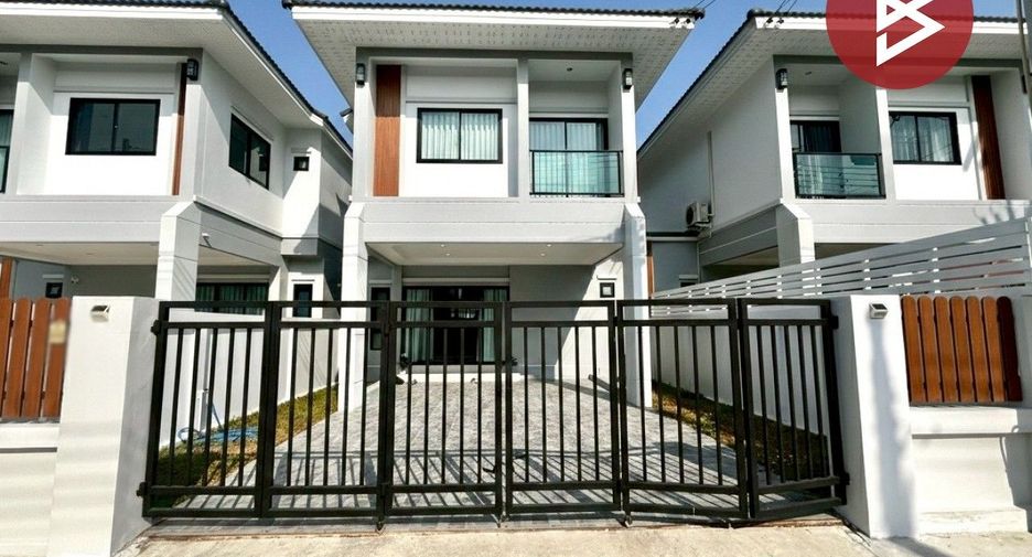 出售 3 卧室 独立屋 在 Ban Bueng, Chon Buri