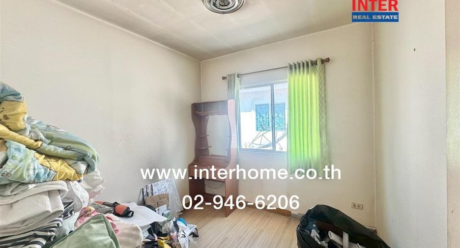 For sale 3 ベッドルーム townhouse in Krathum Baen, Samut Sakhon