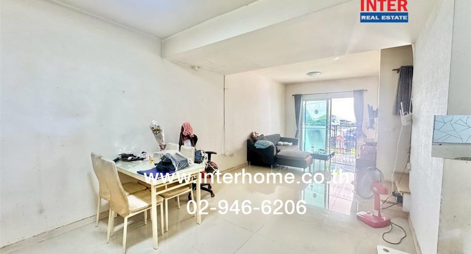 For sale 3 ベッドルーム townhouse in Krathum Baen, Samut Sakhon