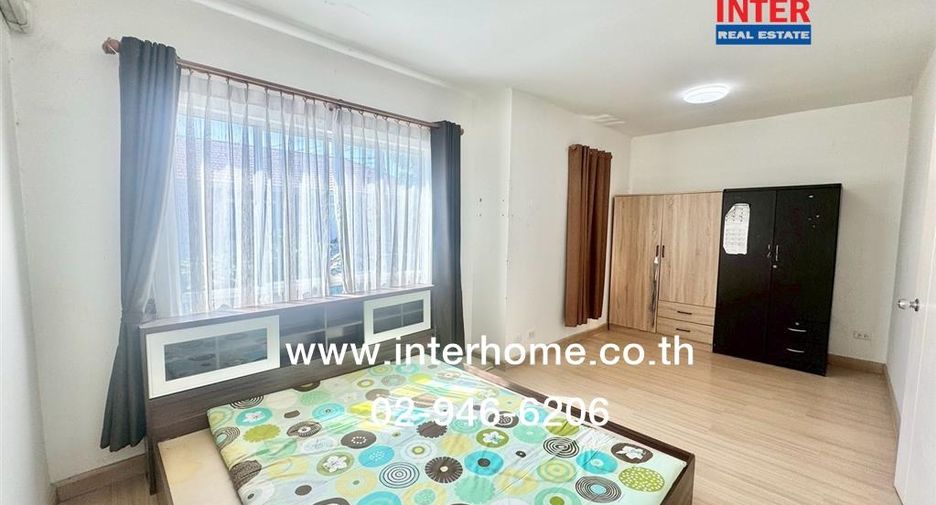 For sale 3 ベッドルーム townhouse in Krathum Baen, Samut Sakhon
